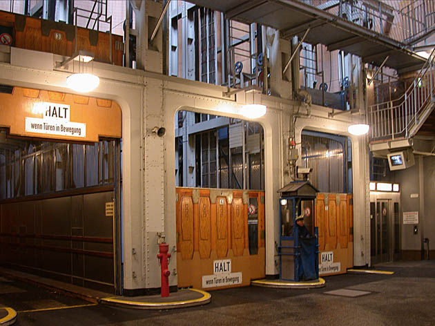 05_Elbtunnel_05