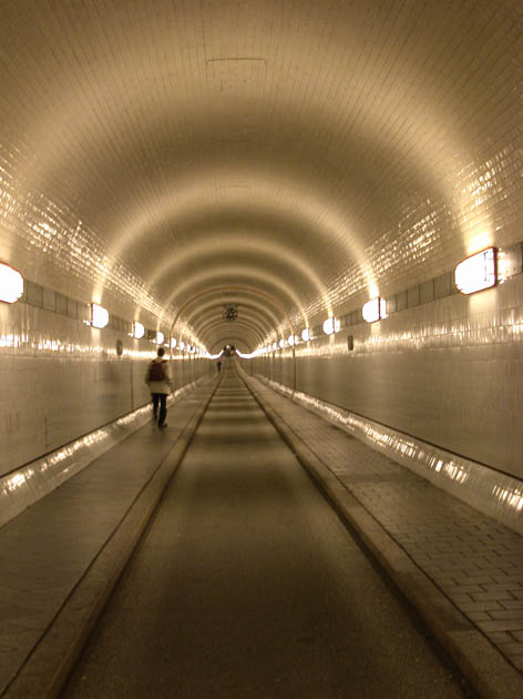 05_Elbtunnel_09
