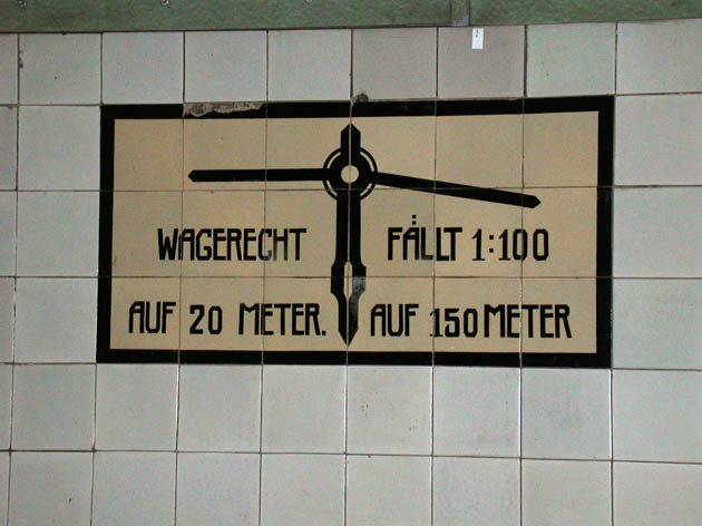 05_Elbtunnel_10