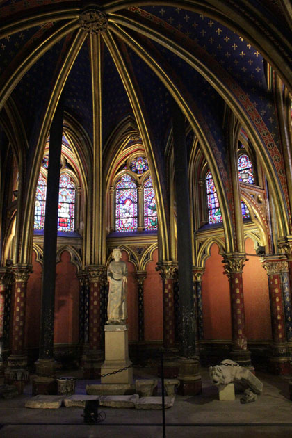 0_166_3106_Ste-Chapelle_unten