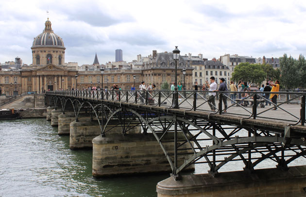 0_195_3157_Pont_des_Arts