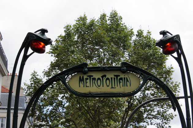 2_29_2498_Metro_Mouton_Duvernet